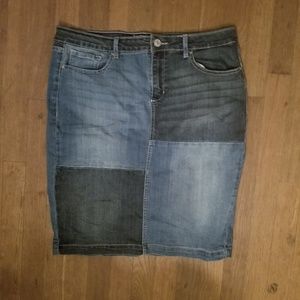Denim color skirt